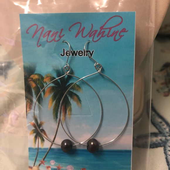 Freshwater Dark Gray Pearl Hoop Earrings - Picture 3 of 3